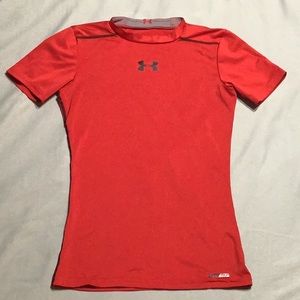 💥 Red Under Armour HeatGear youth Med fitted top